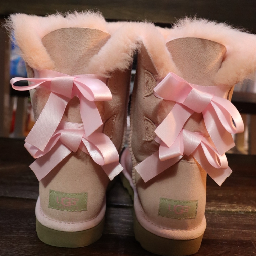Ugg boots with box